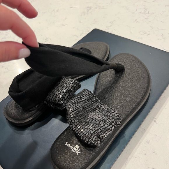 Sanuk Sling - Black Sequin Slides - Picture 10 of 10